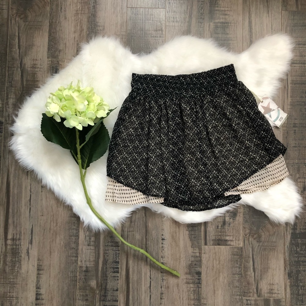 Women’s Converse Skirt